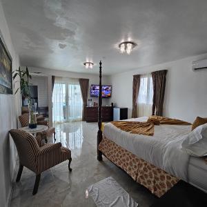 King Suite with Sea View