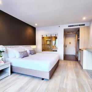 Grand Deluxe Room
