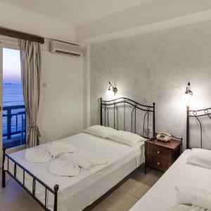 Triple Room with Sea View