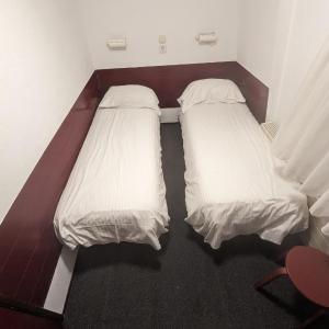 Standard Twin Room with Shared Bathroom