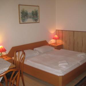 Twin Room with Private Bathroom
