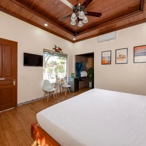 Double Room with Pool View
