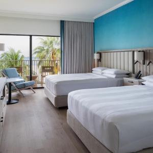 Double Room with Partial Ocean View and Balcony