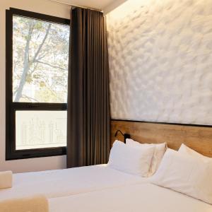 Twin Room with View