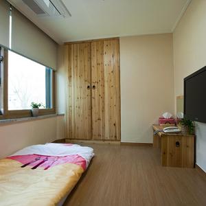Large Twin Room