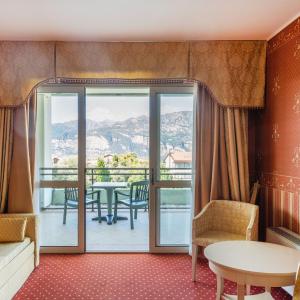Deluxe Room with Lake View
