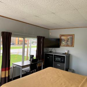 King Room with Mountain View