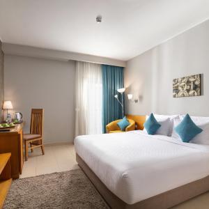 Double or Twin Room with Pool View