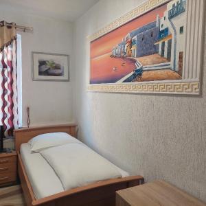 Single Room with Private Bathroom