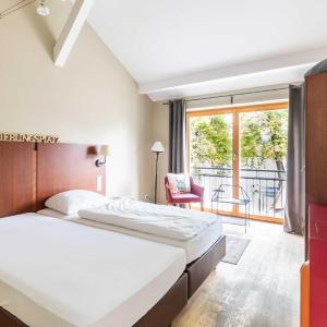 Double Room with Lake View