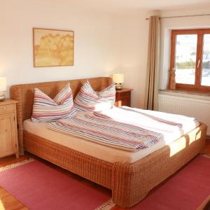 Double Room with Balcony and Shared Bathroom
