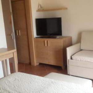 Triple Room with Balcony and Sea View