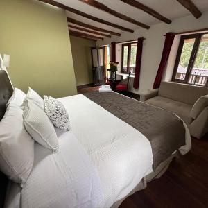 King Room with Mountain View