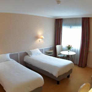 Standard Twin Room with Sofa