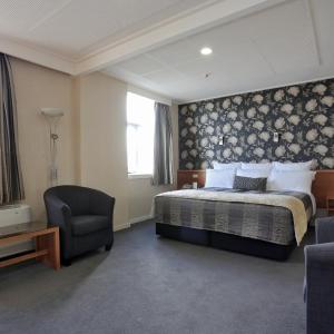 Classic Queen Room