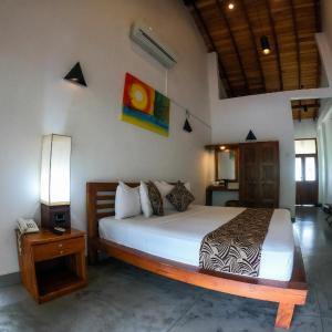 Deluxe Double Room with Safari