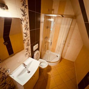 Triple Room with Private Bathroom
