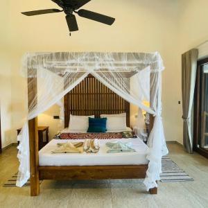 Deluxe Double Room with Balcony and Sea View