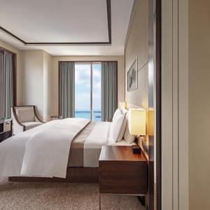 Executive Bedroom Suite, King Bed, Club Lounge Access
