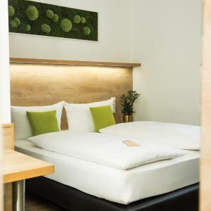 2 Adjacent Double Rooms