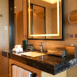 King Room - Mobility Accessible 