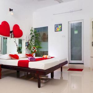 Super Deluxe Double Room with Balcony