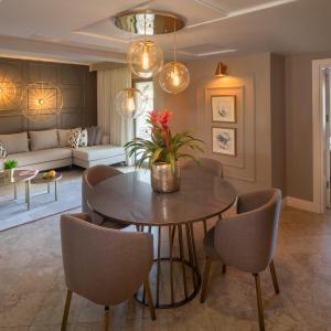 Side Suite