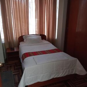 Single Room with Private Bathroom