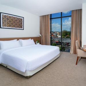  Superior Double Room with City View