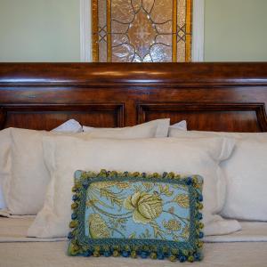 Eli Whitney Room - Classic Queen