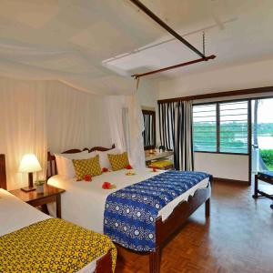 Double or Twin Room with Sea View