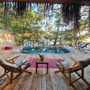 Suite with Private Pool