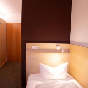 Superior Single Room - Side street
