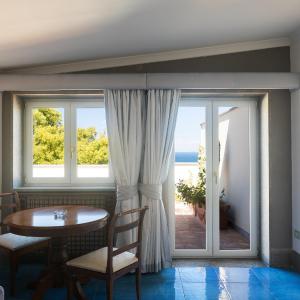 Suite with Sea View