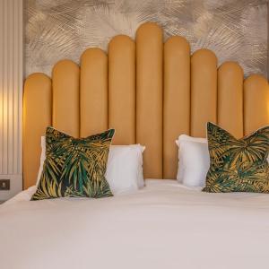 Premium King Room
