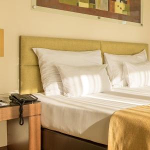 Twin Room with Extra Bed (2 Adults + 1 Child)