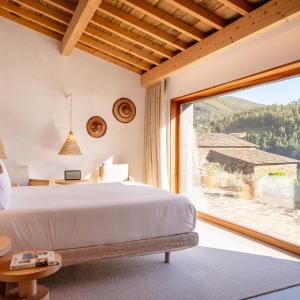 Deluxe Suite with River View