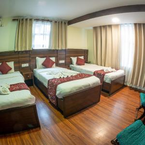 Deluxe Triple Room