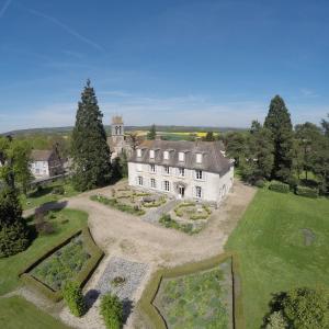 hotelImage