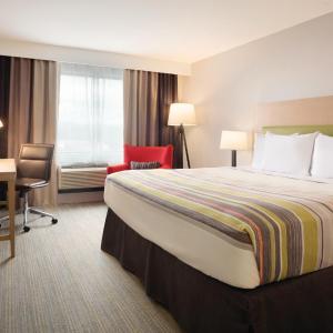 King Suite with Whirlpool - Non-smoking