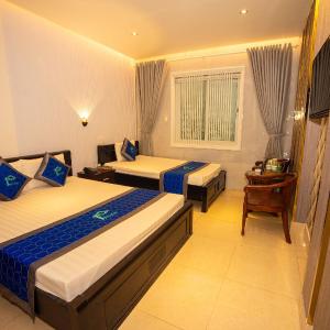 Triple Room with View
