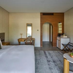 King Room with Garden View