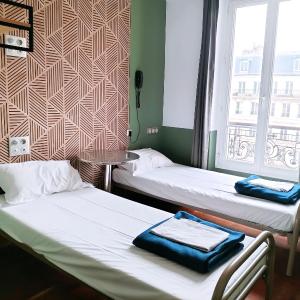 Bed in 2-bed Female Dormitory Room