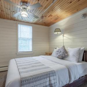 One-Bedroom Suite with Garden View