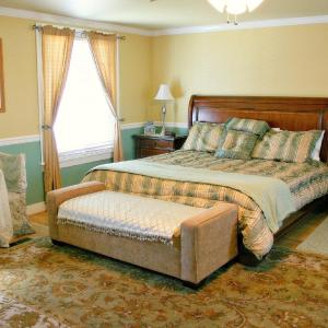 King Room with Spa Bath