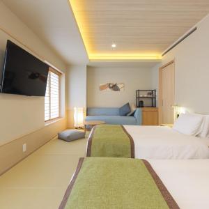 Modern Japanese Luxury Room with City View - Non-Smoking