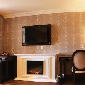 Queen Suite