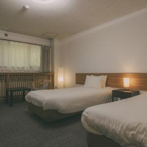 Standard Twin Room with Shared Bathroom