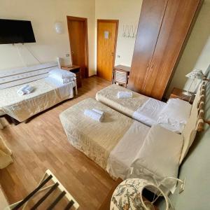 Triple Room with Lake View