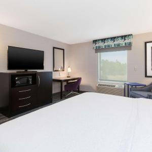 Queen Room with Two Queen Beds - Mobility and Hearing Access/Non-Smoking